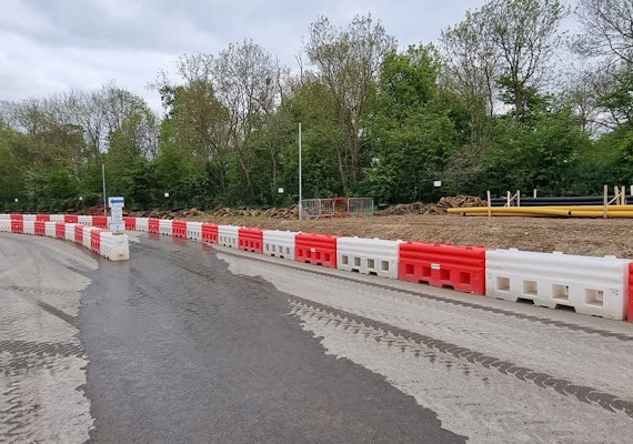 RB22 barriers on a HS2 construction site