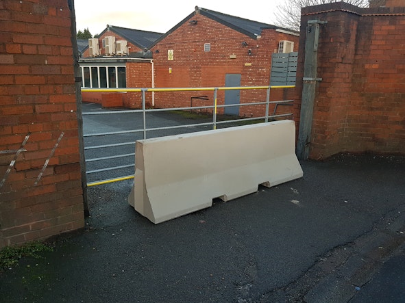 2.5m Concrete Jersey Barrier – Brierley Hill