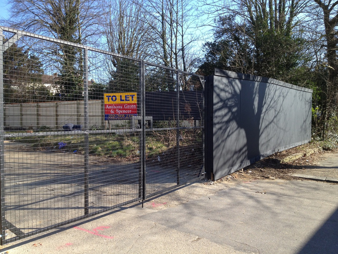 Timber hoarding gate