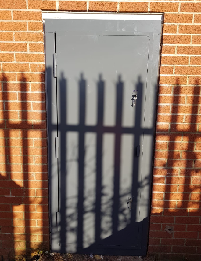 Single security door - after
