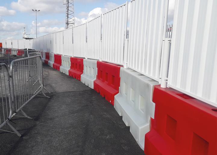 GB2 Hoarding connected on site