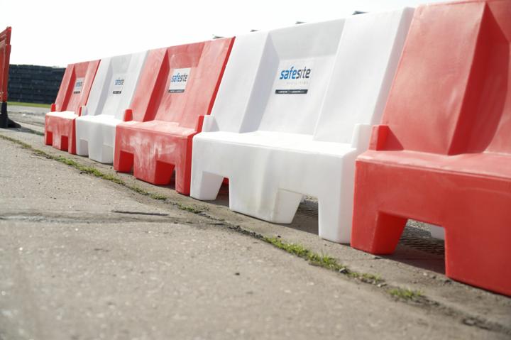 Evo 55 water filled barriers joined