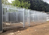 Palisade fencing in situ