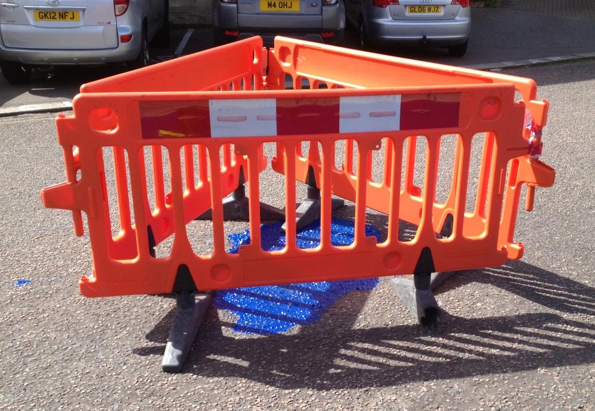 Avalon traffic barrier - connected