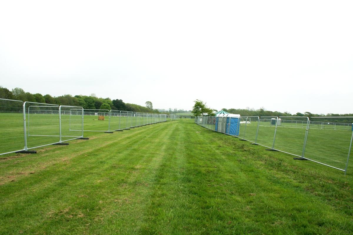 Heavy duty temporary fencing 2