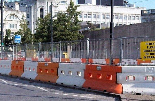 Rhino barrier with fence