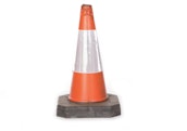 Self Weighted 1 Piece Cone (450mm)