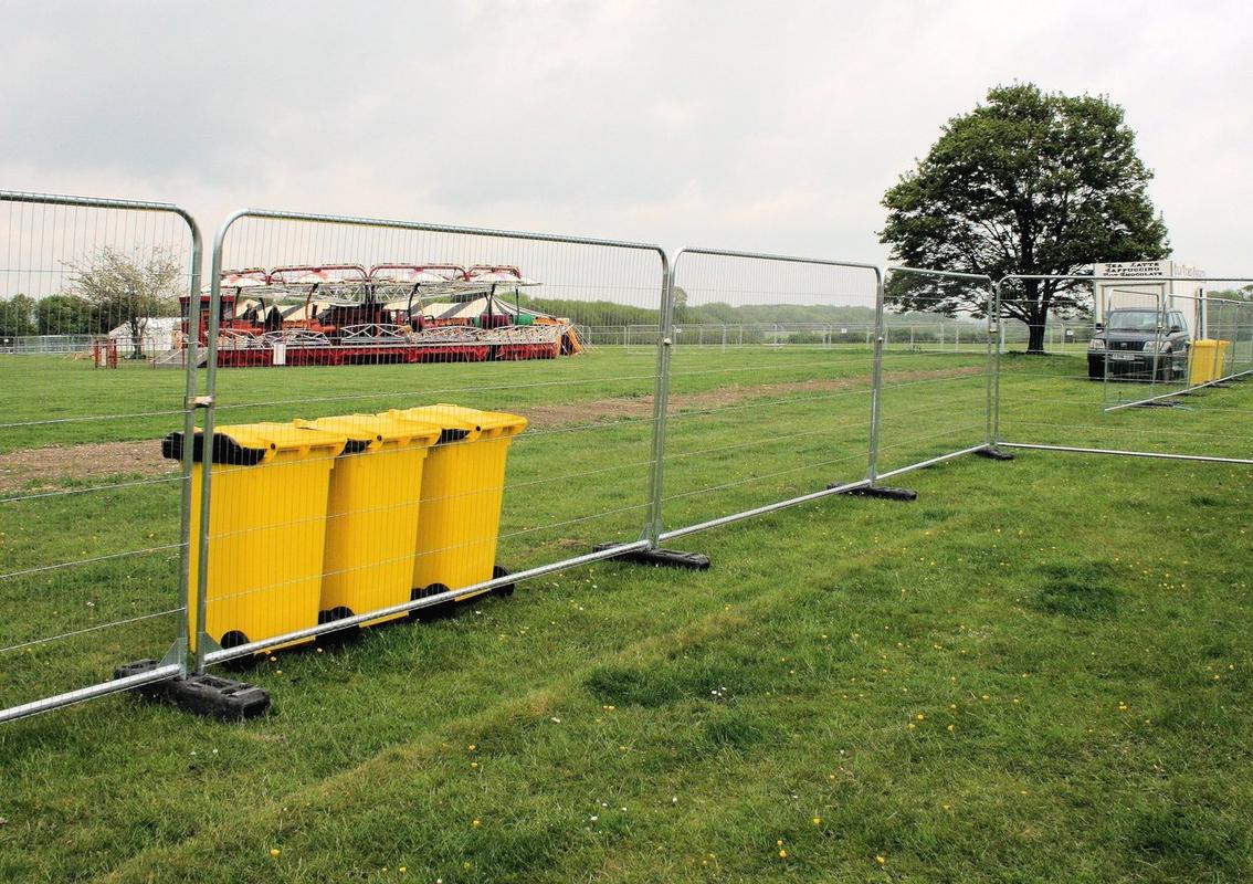 Temporary event fencing