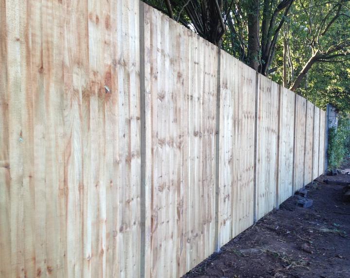 closeboard wooden fencing