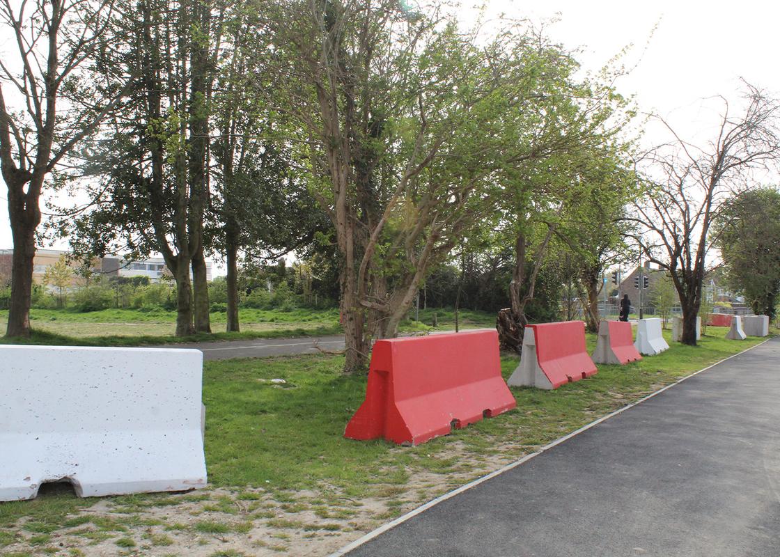 jersey concrete barriers used