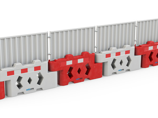 Water Filled Barriers with Fencing