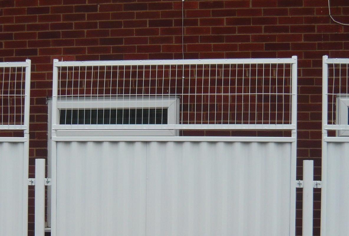 RB22 Hoarding Mesh Extensions