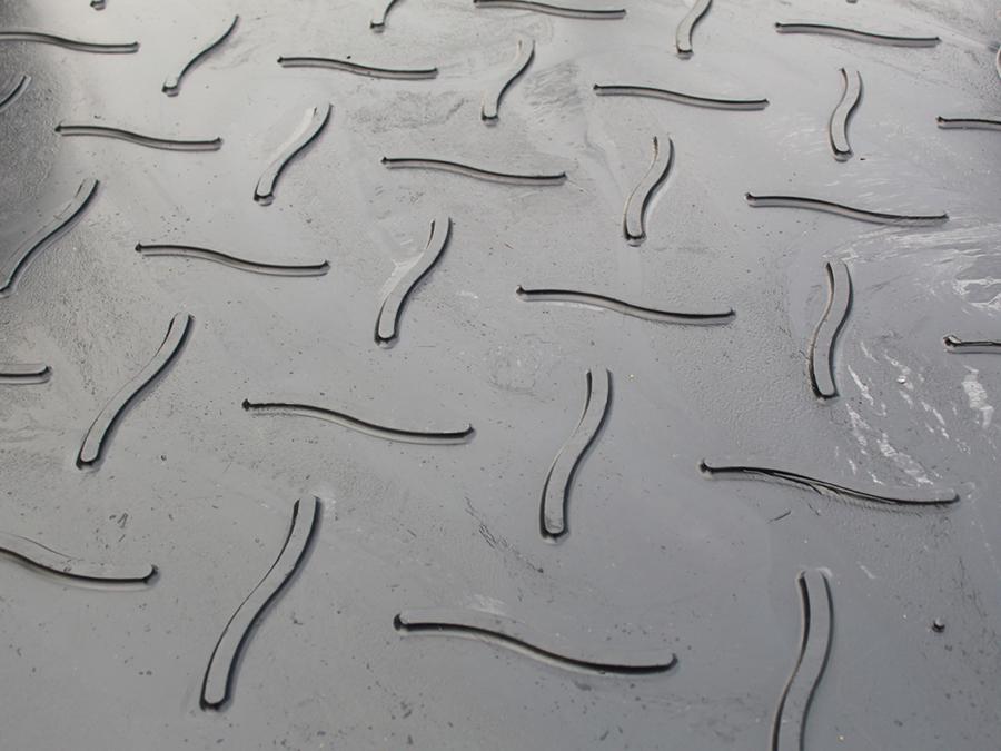 SafeMat Machinery Tread Pattern Great For Industrial Use