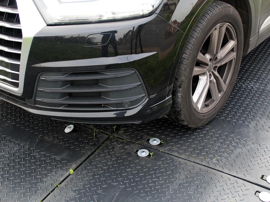 SafeMat Ground Protection Under Load 4x4