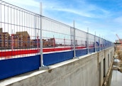 Edge protection safety fencing