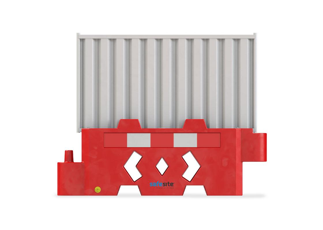 Bison 800 with standard hoarding