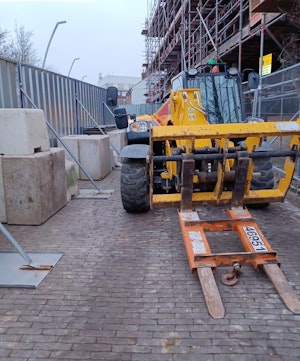 hoarding and concrete blocks with stabilisers