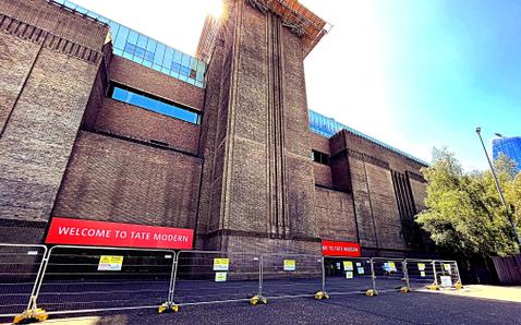 fencing installed for the repairs of an art gallery