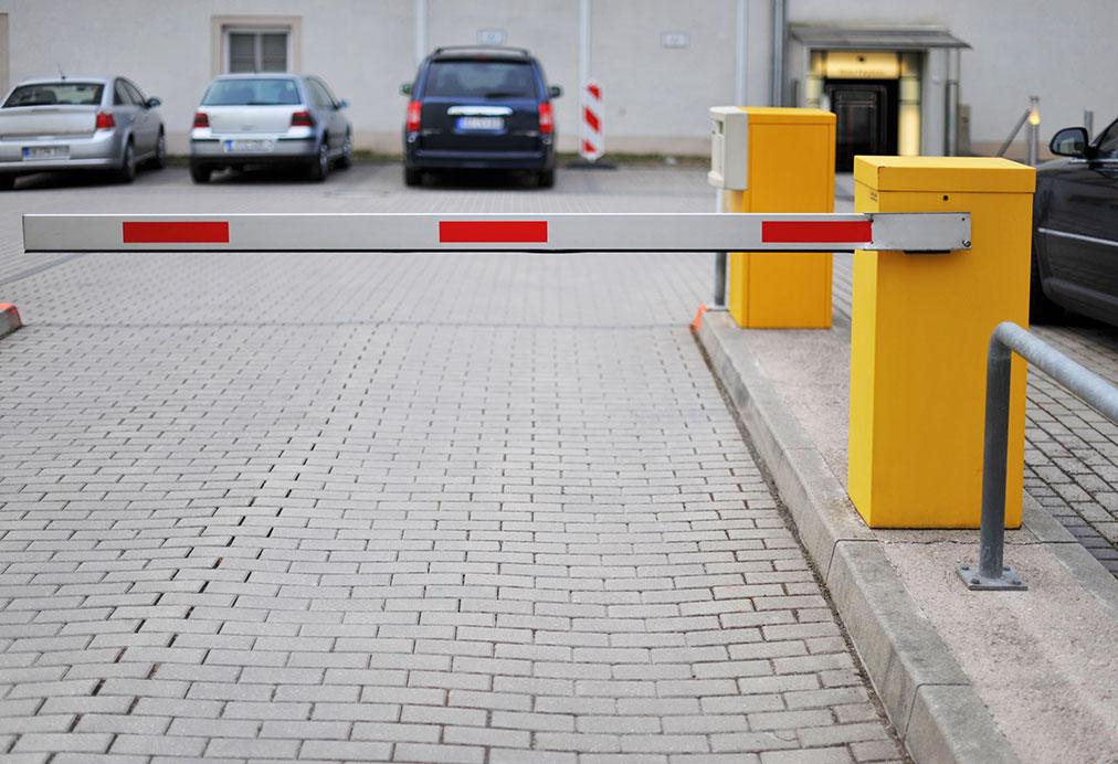 Safesite automatic parking barrier