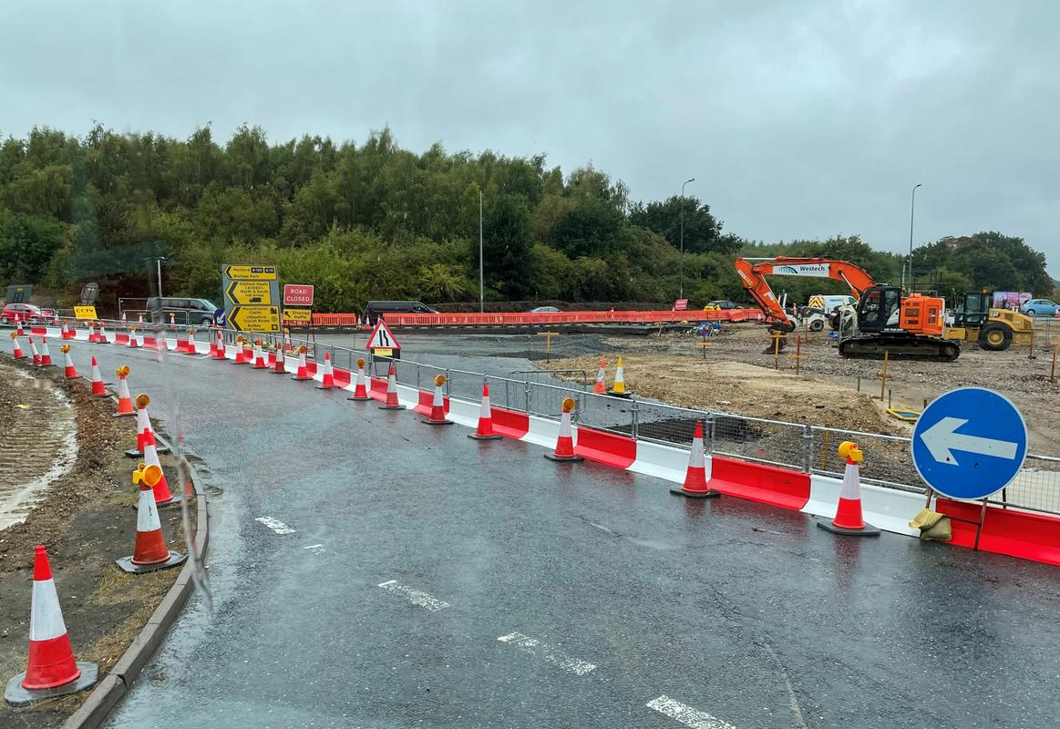 Manta Barrier in use