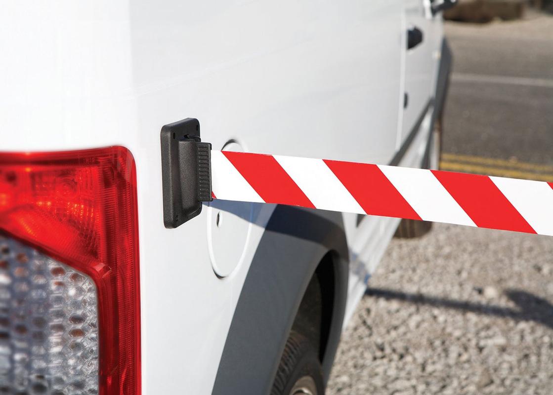 Skipper magnetic reciever clips on a van