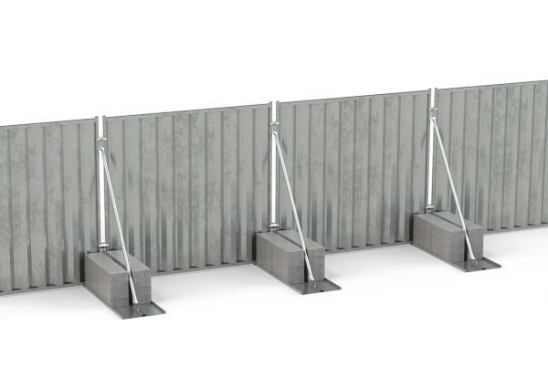 Steel hoarding with ballast