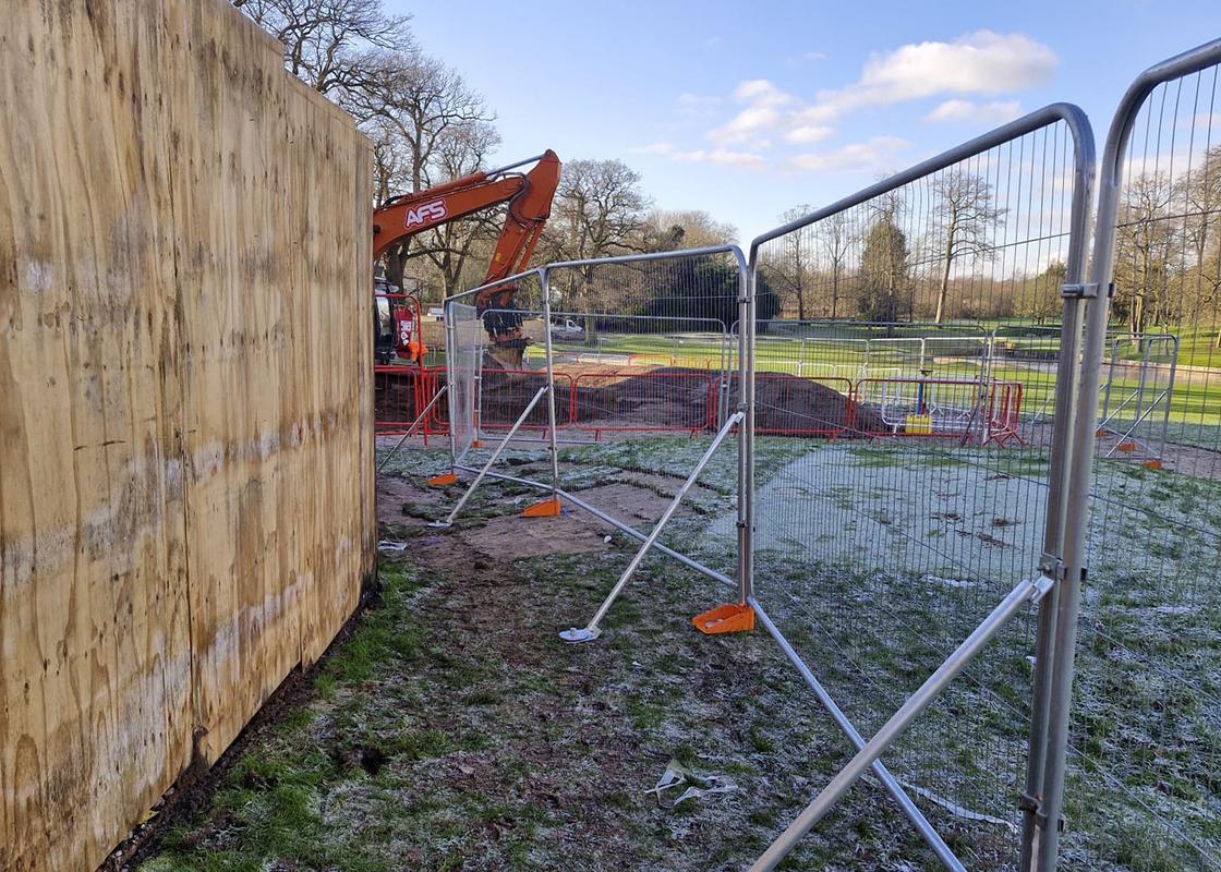 fence-lok system installed with temporary fencing and stabilisers