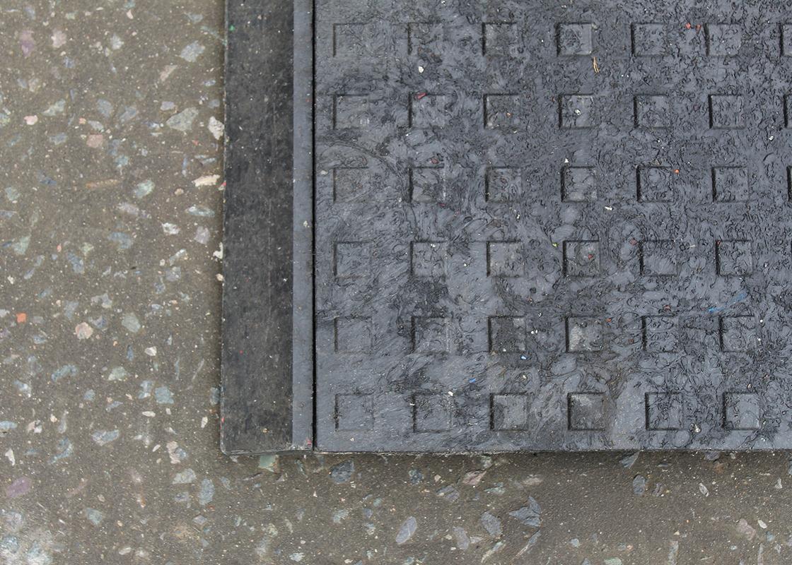 Safe Site Floor Matting Black Edging Ramp 43mm thickness