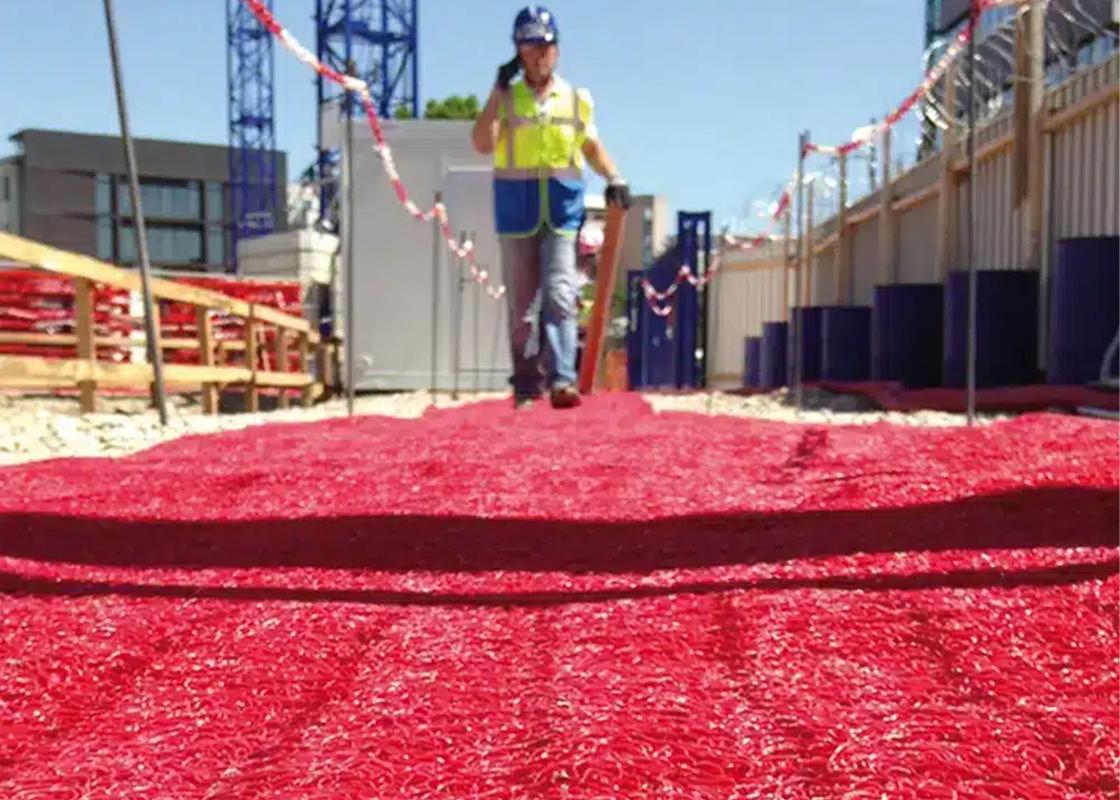 spaghetti ground protection mats used on construction site