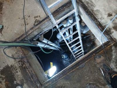 underground sewage clean operation