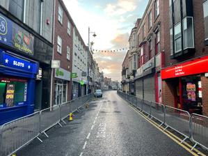 Pedestrian barrier on highstreet 3