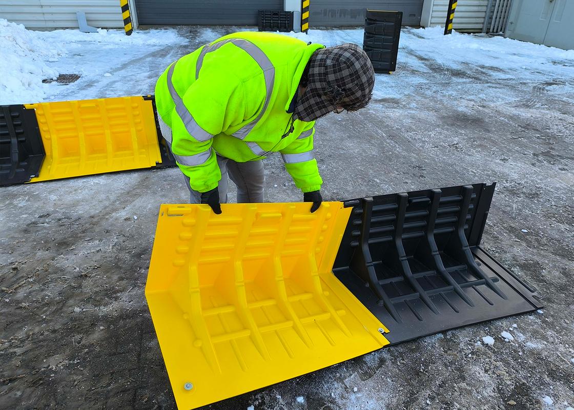flood fence being connected