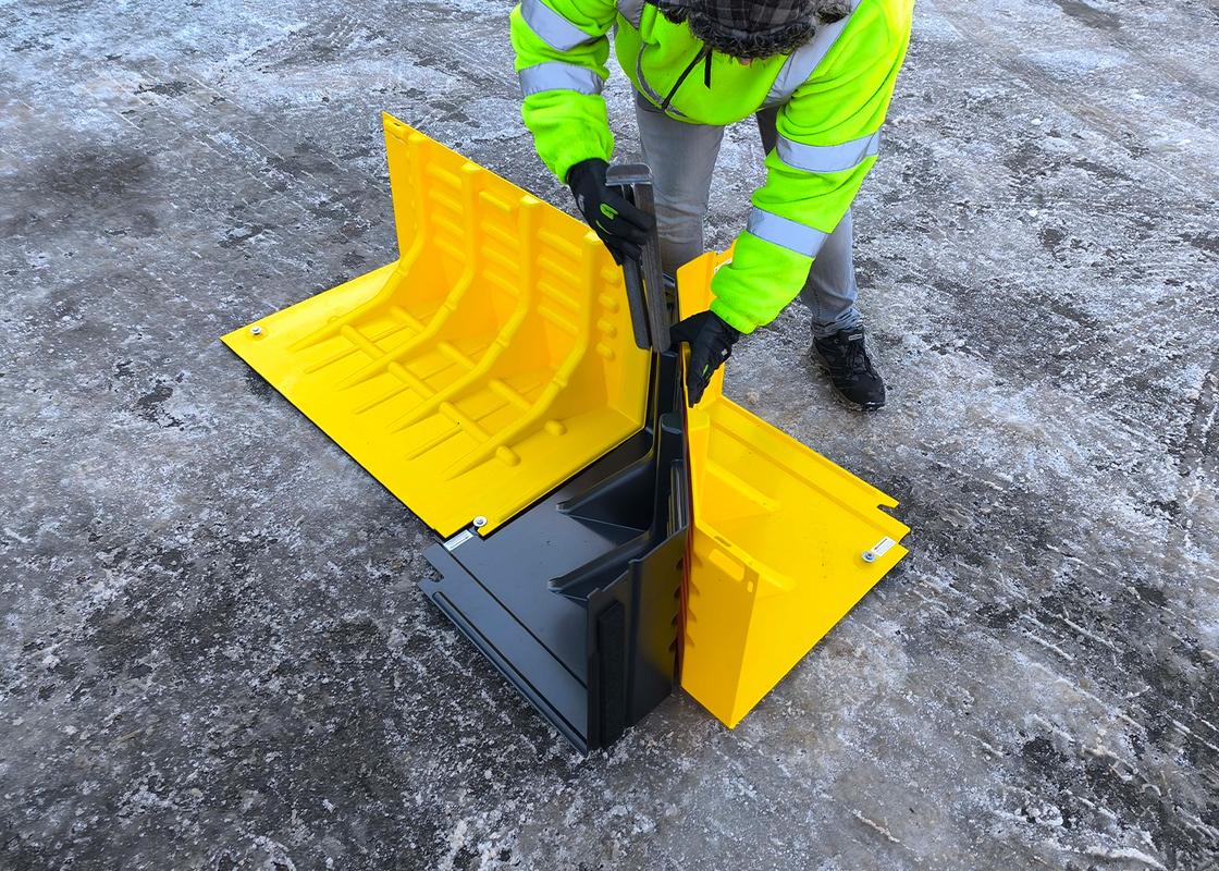 flood fence being connected
