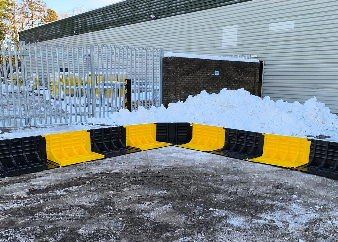 flood fence connected