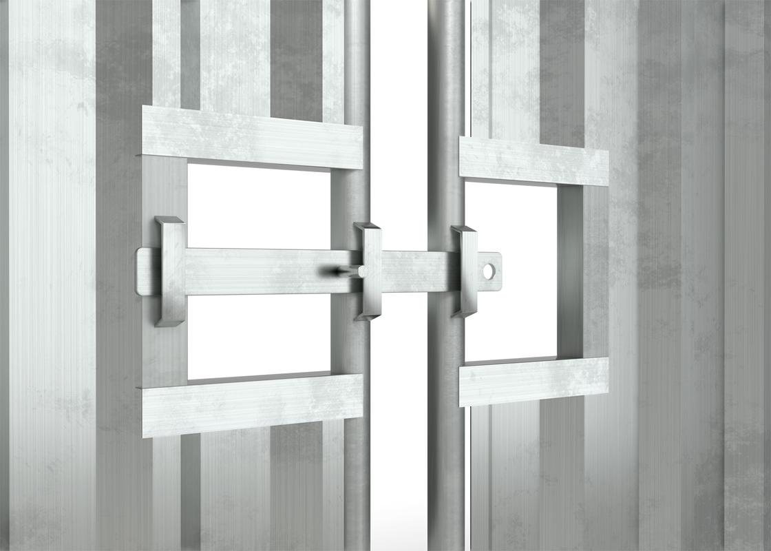 Hoarding Vehicle gate close up of latch