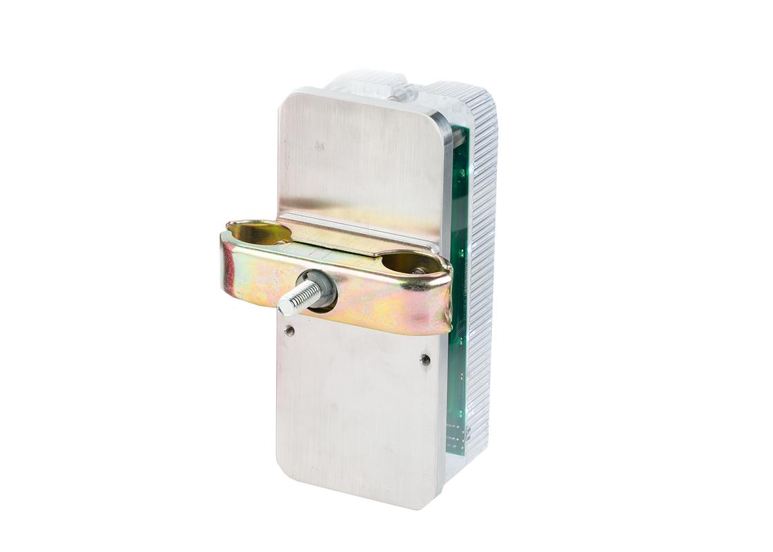 solar hoarding light - fence fixing