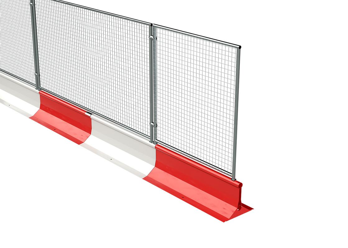 manta mesh 1.5m fence panel - installed on manta barriers
