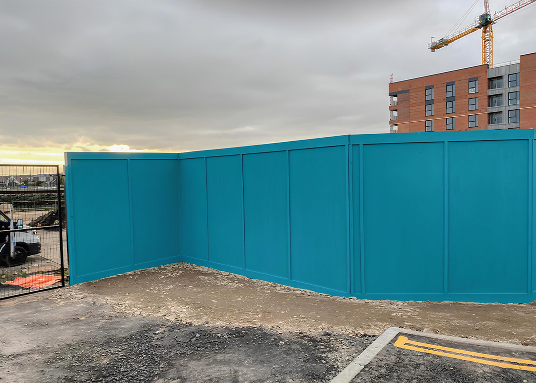 Construction Site Timber Hoarding - Nationwide Install | SafeSite ...