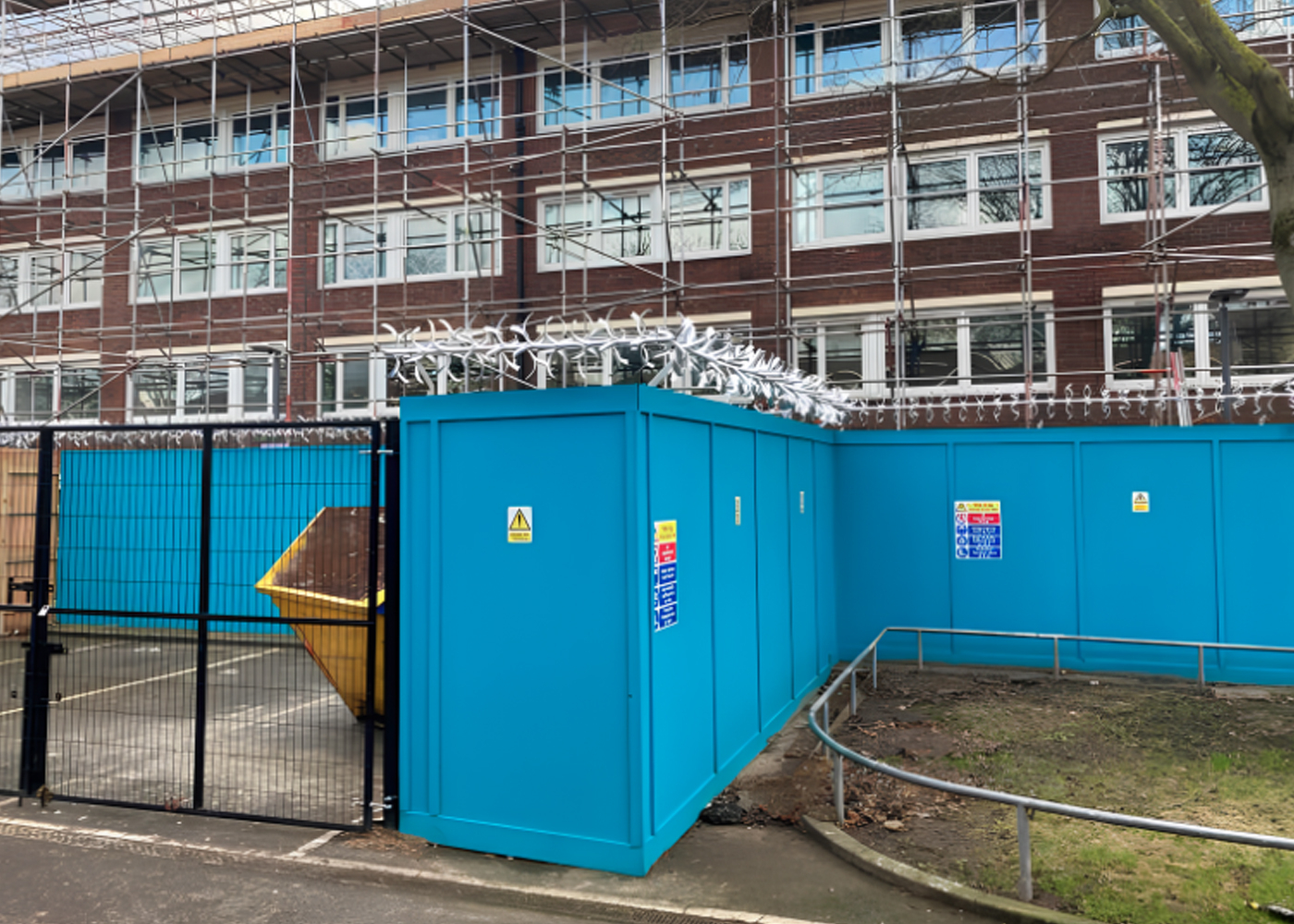 Construction Site Timber Hoarding - Nationwide Install | SafeSite ...